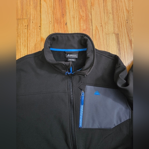 Snozu Men's Performance Jacket in Black with Blue Trim - Picture 12 of 12